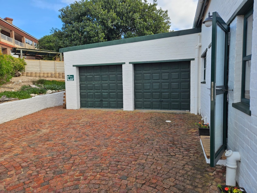 3 Bedroom Property for Sale in Stilbaai Wes Western Cape